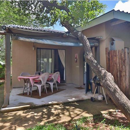 Gecko Cottages Hectorspruit Dış mekan fotoğraf